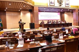 Fraksi-fraksi DPRD Prov. Sumsel Sampaikan Pandangan Umum atas Penjelasan Gubernur terhadap 3 (Tiga) Raperda Prov. Sumsel