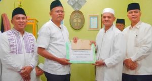 WALIKOTA PRABUMULIH HADIRI SAFARI RAMADHAN DI MASJID AL IKHLAS TANJUNG RAMBANG 