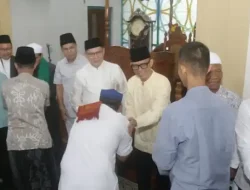 Bupati dan Wakil Bupati OKU Sholat Ied di Masjid Islamic Center Baturaja