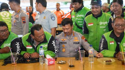 Dirlantas Polda Jateng “Jagongan Bareng Ojol, Ojol Tertib Berlalu Lintas”