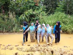 Memprihatinkan, Jalan Desa Sadu Kecamatan BTS Ulu Kabupaten Musi Rawas Rusak Parah Dan Berlumpur