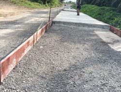 Dinilai Tak Sesuai Perencanaan, Pembangunan Jalan Simpang Raja Diprotes 