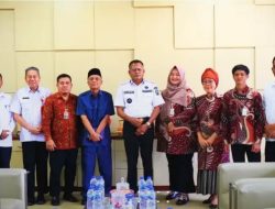 AUDIENSI SEKALIGUS SILATURAHMI REKTOR UNIVERSITAS PRABUMULIH DENGAN PEMERINTAH KOTA PRABUMULIH