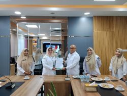 Drg. Suryadi Muchzal Tandatangani Kerja Sama Replikasi Inovasi Daerah dengan Pemerintah Kota Palembang
