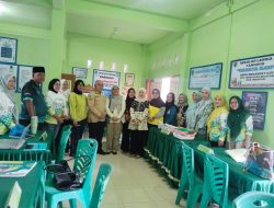 drg. Suryadi Muchzal, M.Kes Pimpin Pembinaan Posyandu Kenanga Meranjat Ilir, Dinkes Ogan Ilir Optimistis Raih Prestasi Provinsi