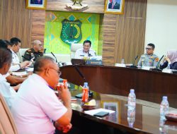 Bupati Toha  wajibkan Perusahaan bantu kebakaran lahan Warga